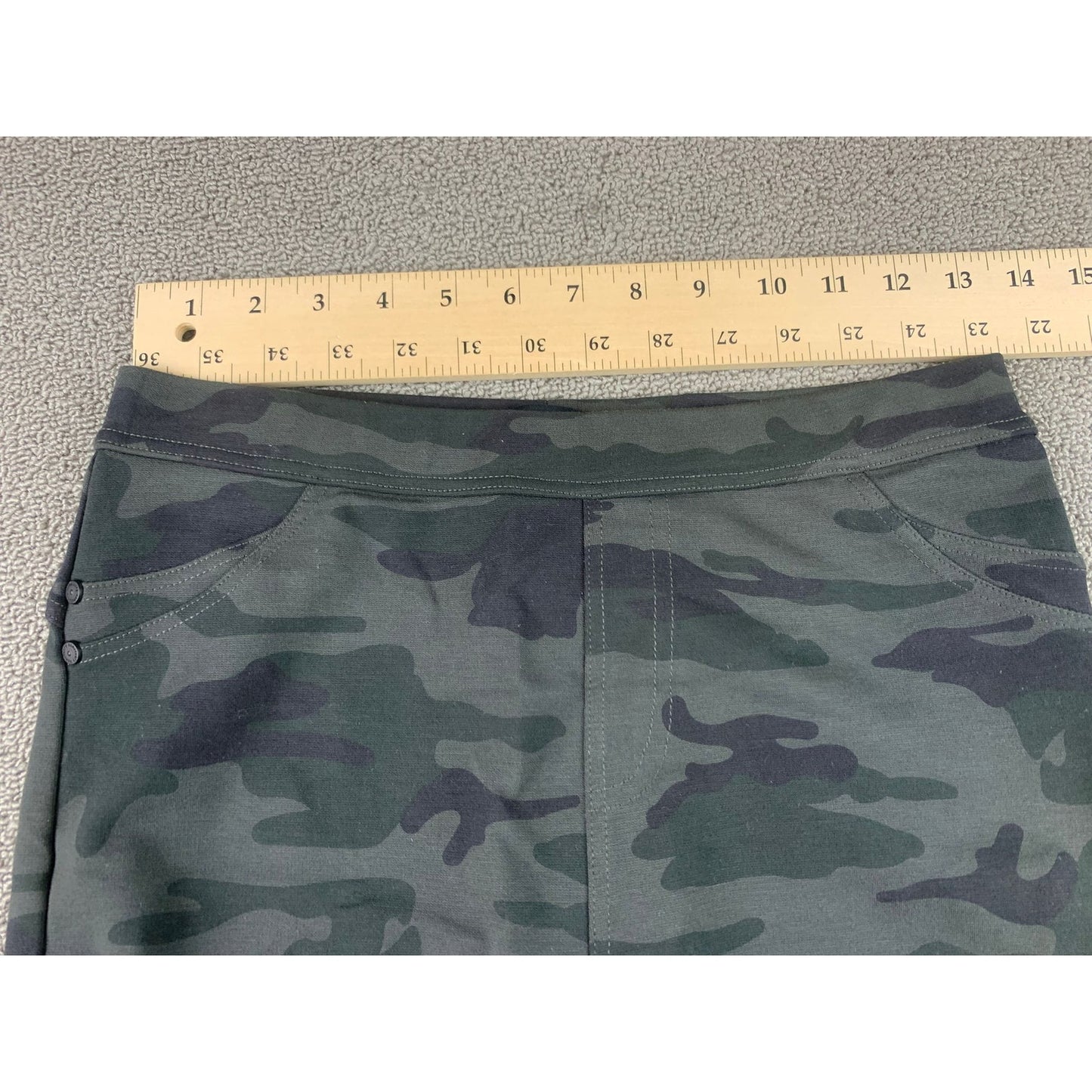 Santuary Women's Dark Camo Pull-On Leggings Size Medium