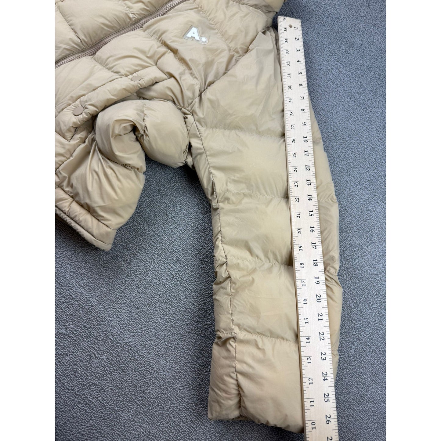 The Arrivals Women's Size Small Beige Puffer Jacket Winter