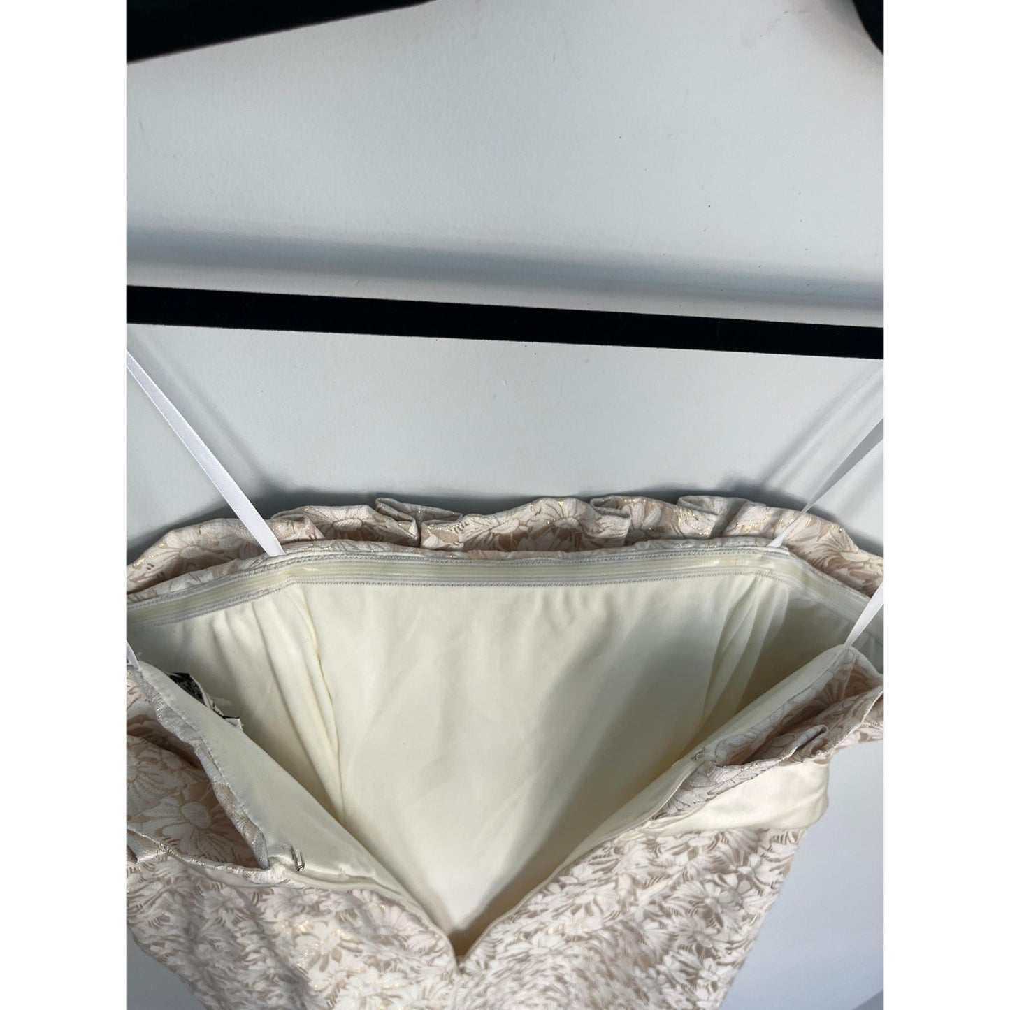 Betsy & Adam Strapless Mini Dress Women 12 Floral Brocade Bow Cream Gold