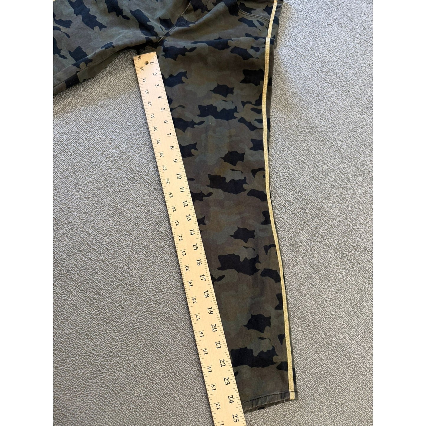 L'AGENCE Women's Camouflage Skinny Jeans 26 Green Black Yellow Side Stripe