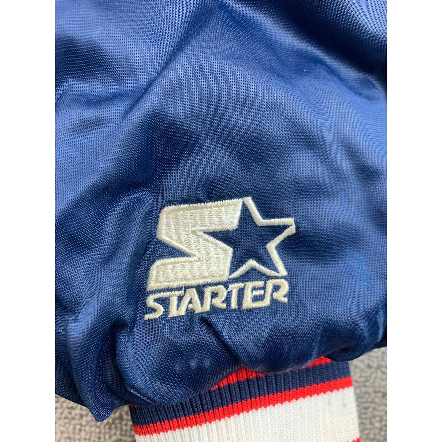 Genuine Men's Large Vintage Fit Navy Blue Red Indians Varsity Jacket Baseball