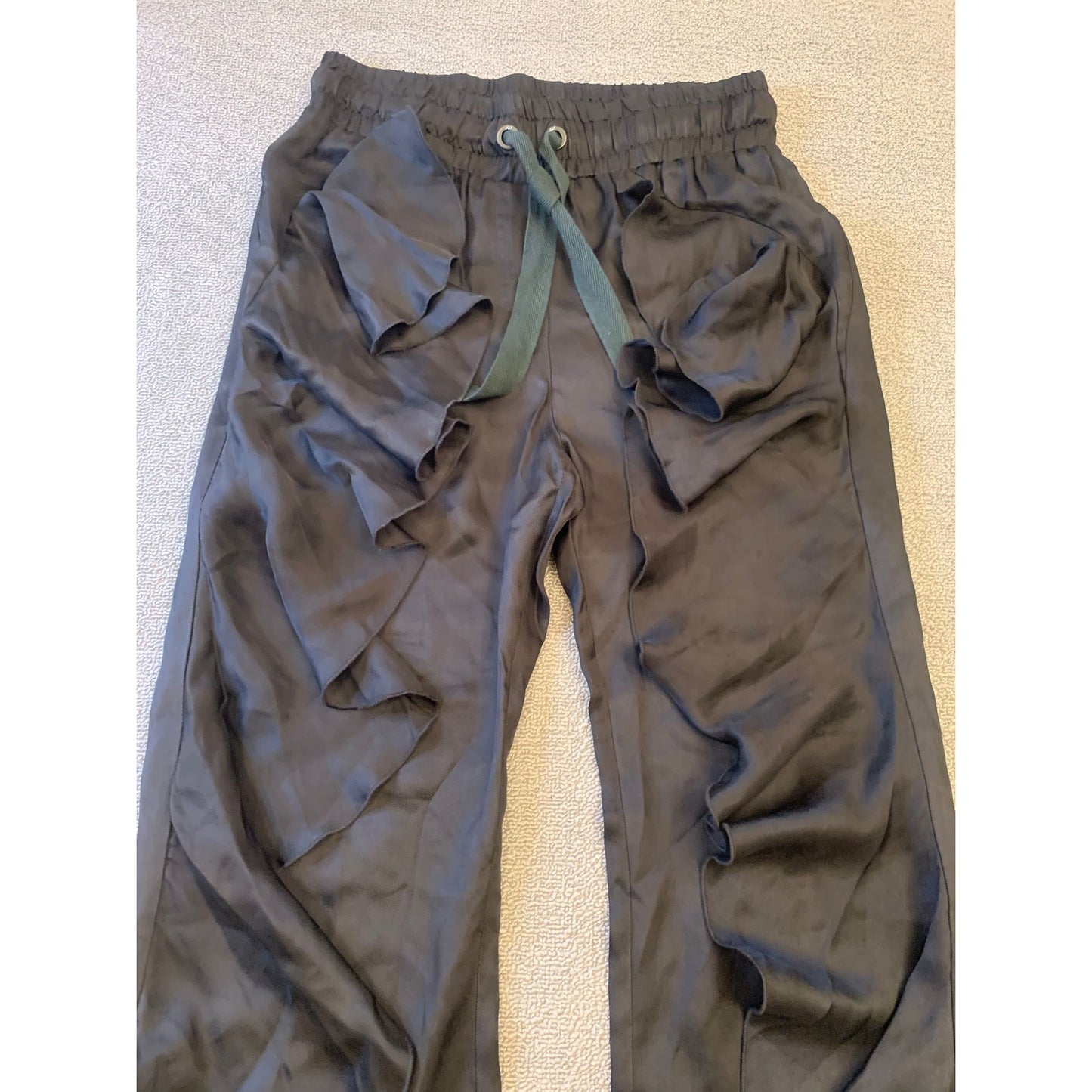 CINQ À SEPT Women's 57a Larkin Ruffle Satin Wide Leg Pants Small Black