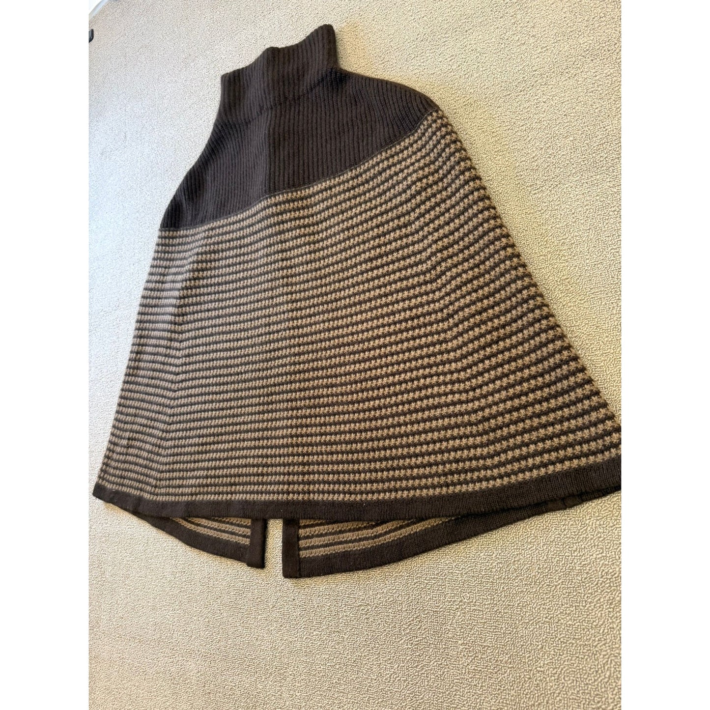 Raffi Cashmere M/L Brown Striped Knit Cape Poncho Toggle 100% Cashmere