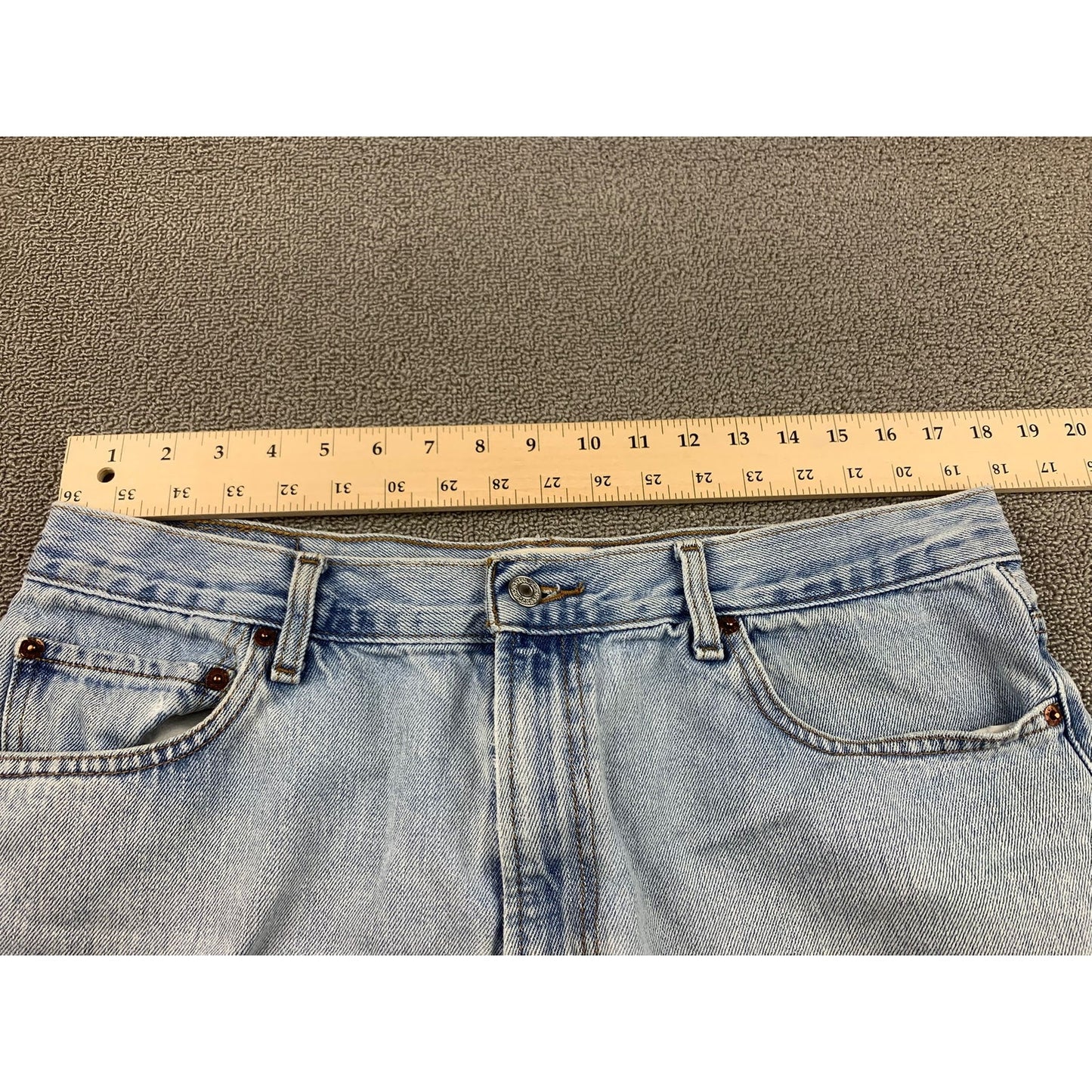 Levi's 560 Men's W36 Light Wash Frayed Hem Denim Cutoff Shorts Casual