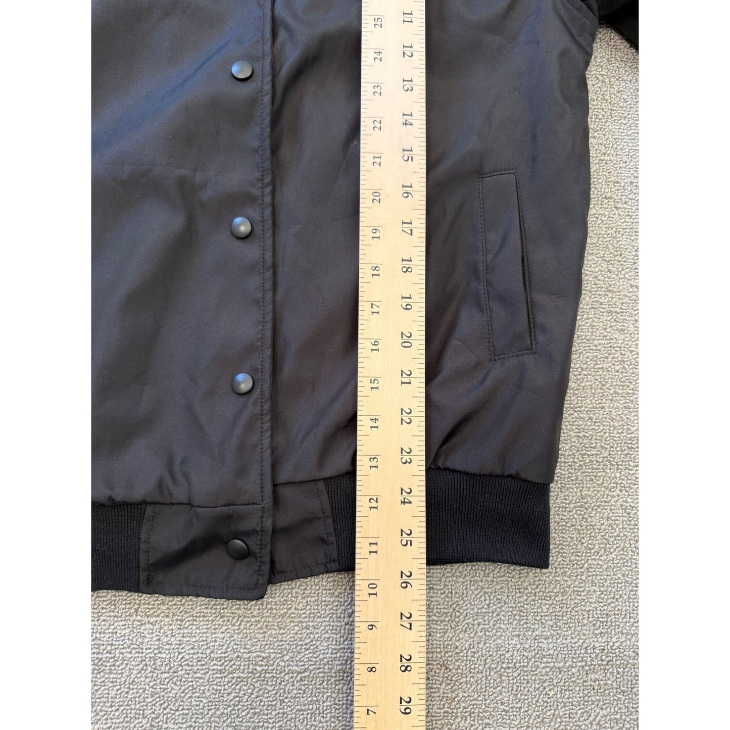 Strata Black SXSW ATX Austin TX 35 Years Snap Lightweight Jacket Size XS