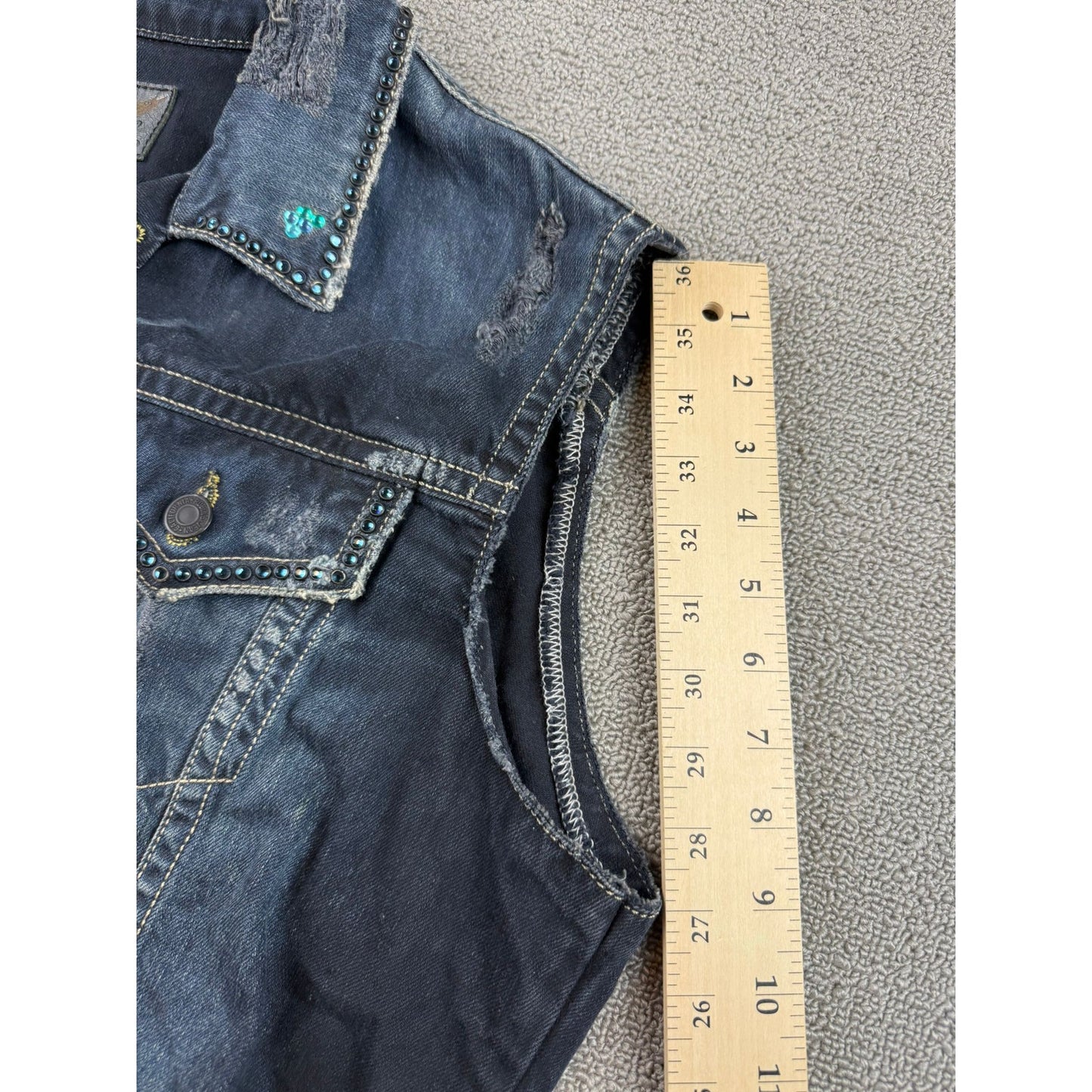 Robin’s Jean XL Denim Vest Distressed Wings Embroidery USA Rhinestone Collar