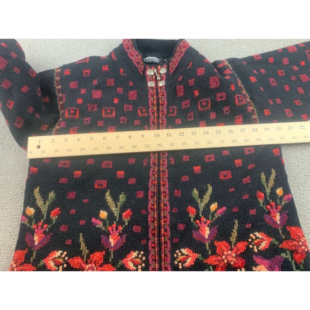Vintage Icelandic Design Zip Up Size Small Sweater Wool Blend Flowers Red Black