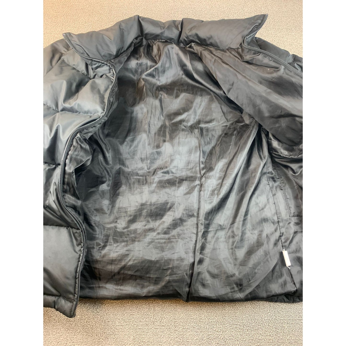 Theory Mens Size Small Down Puffer Full Zipper Black Jacket