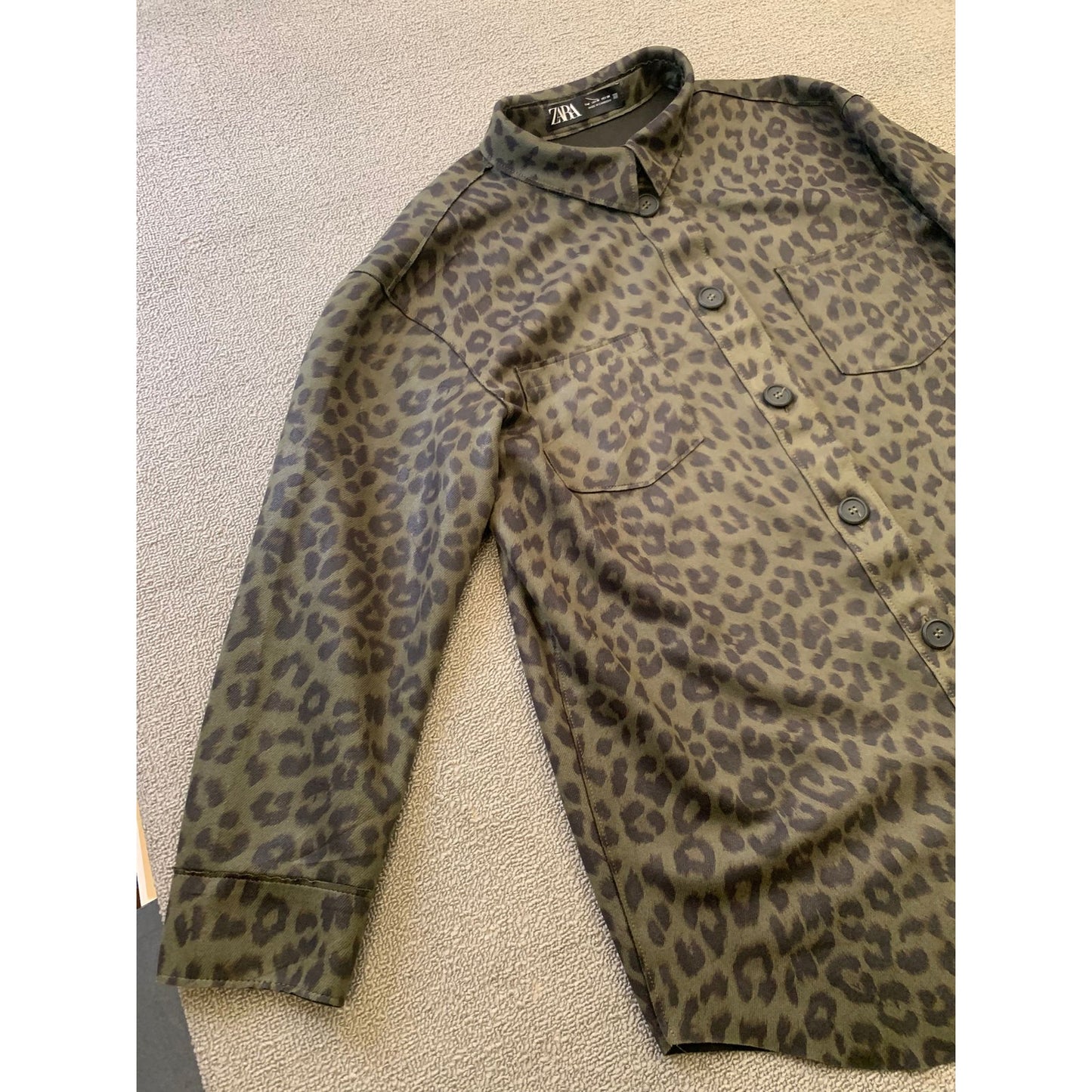 ZARA Women's Medium Olive Green Leopard Print Shacket