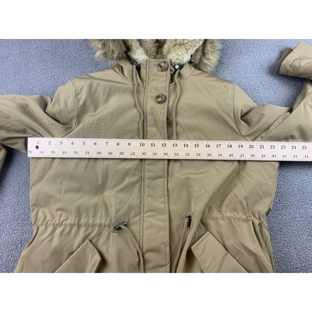 Levi’s Hooded Parka Jacket Women L Tan Faux Fur Trim Quilted Lining Drawcord