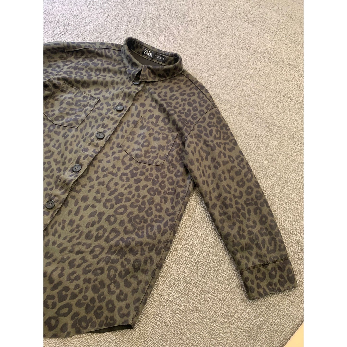 ZARA Women's Medium Olive Green Leopard Print Shacket