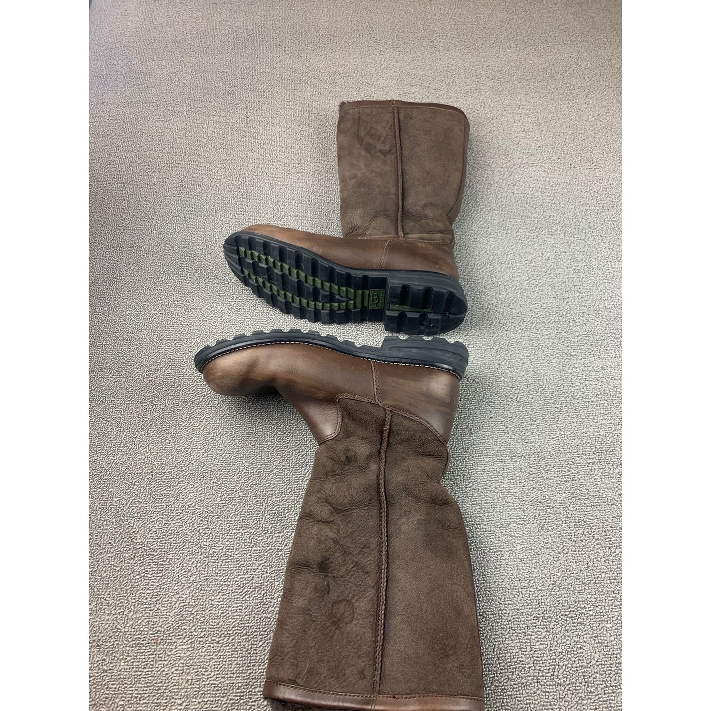 UGG Men's 9 Brown Leather Shearling Winter Boots