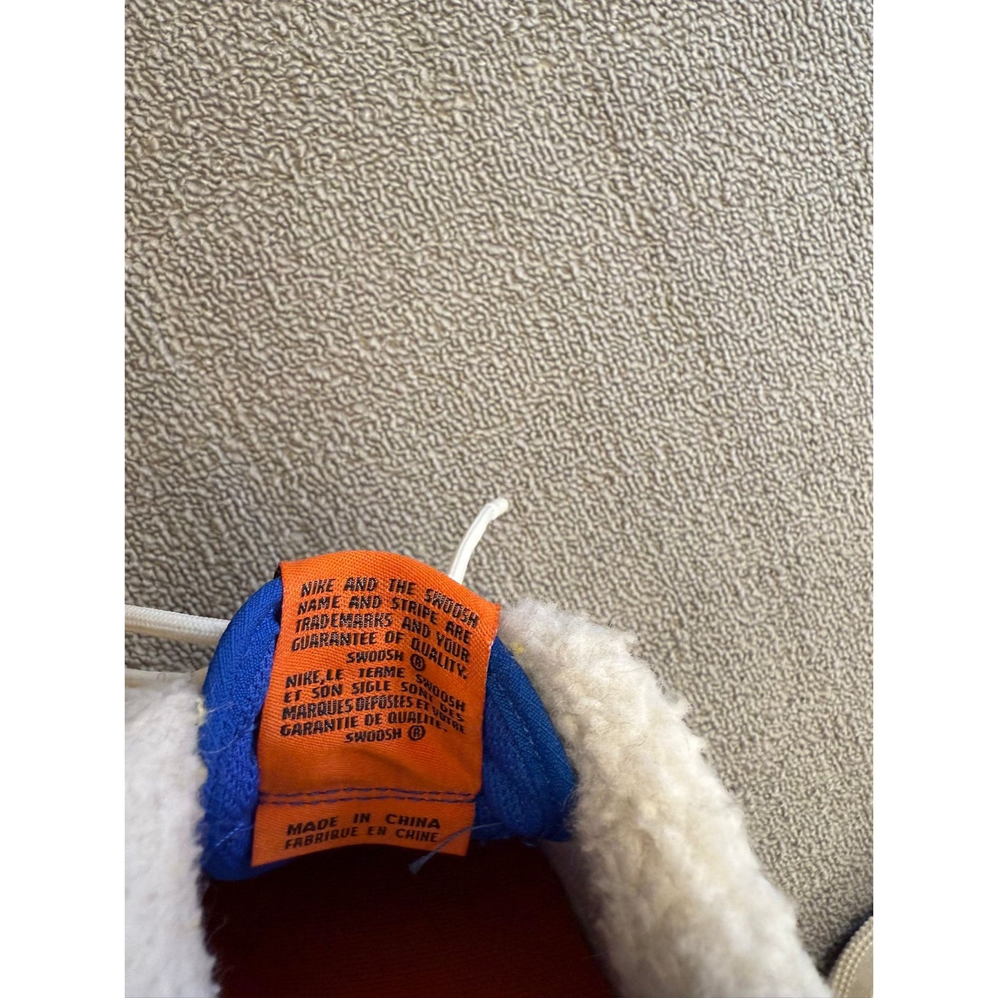 Nike Air Force 1 Women's Size 6 White Blue Sherpa Fleece Sneakers