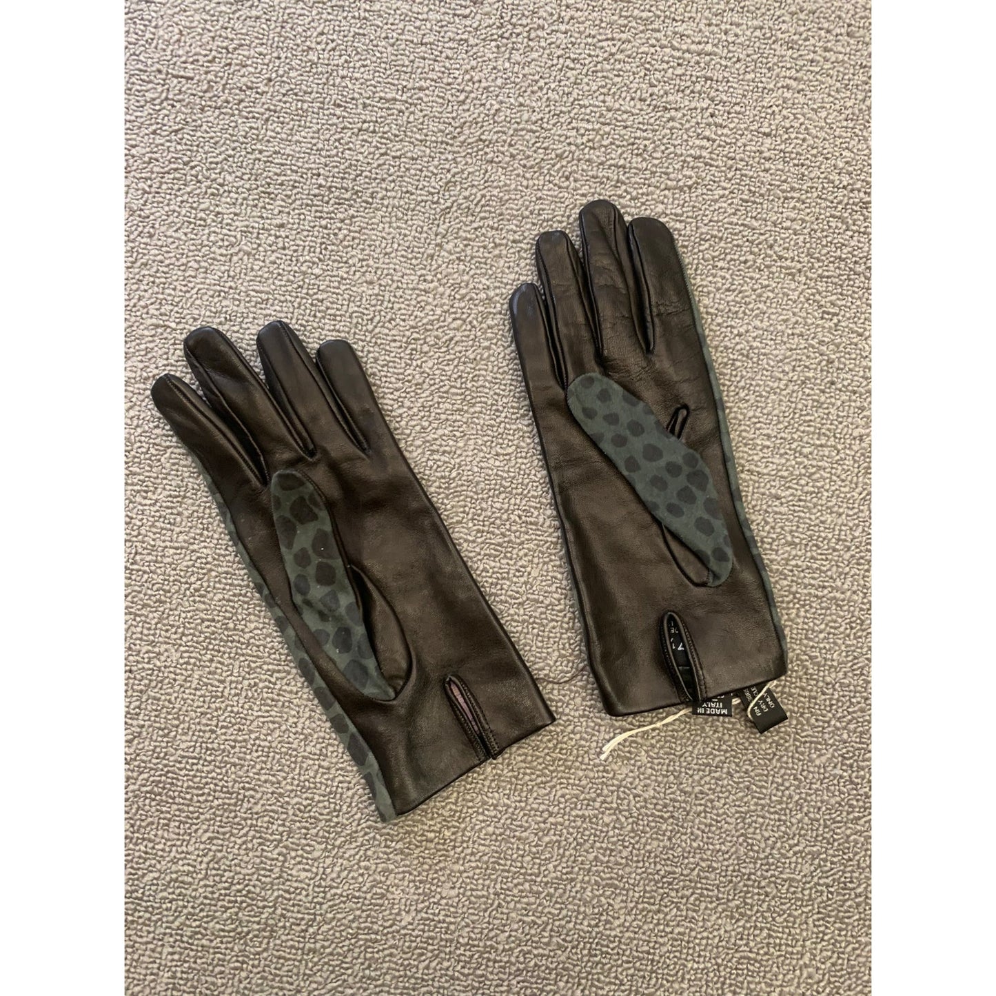 Carolina Amato Women 7 1/2 Black Leather Leopard Print Gloves Silk Lined Italy