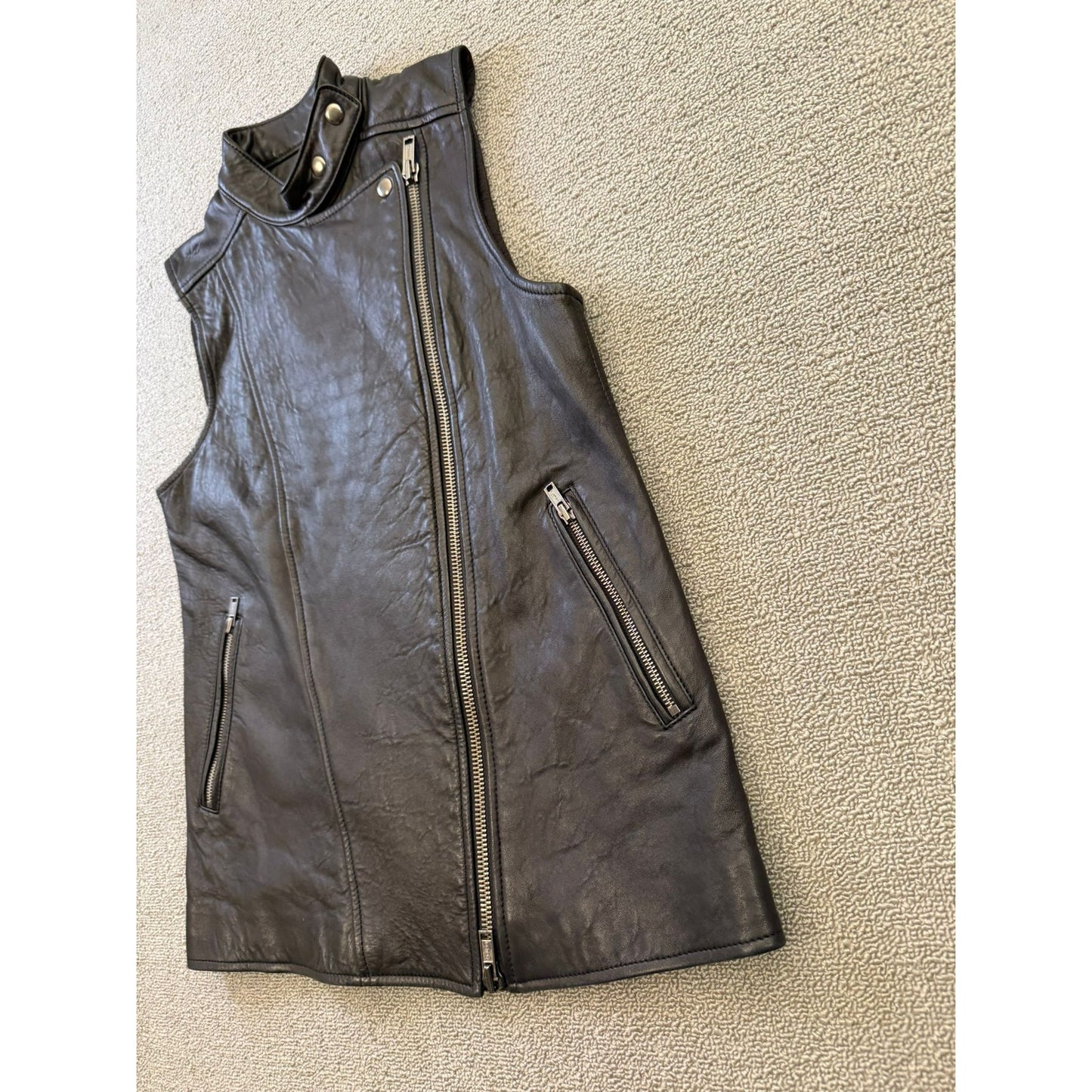 Club Monaco Women's XS Black 100% Lamb Leather Asymmetrical Zip Biker Vest