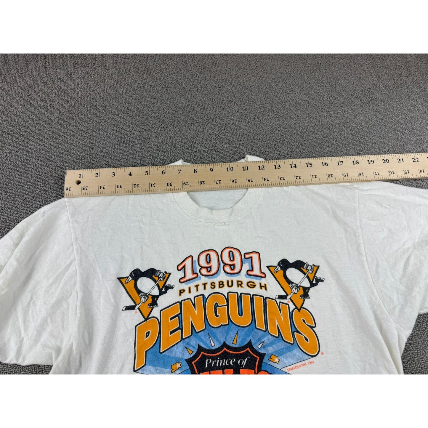 VINTAGE Pittsburgh Men's Large 1991 Stanley Cup Shirt with Single Stitch US Made