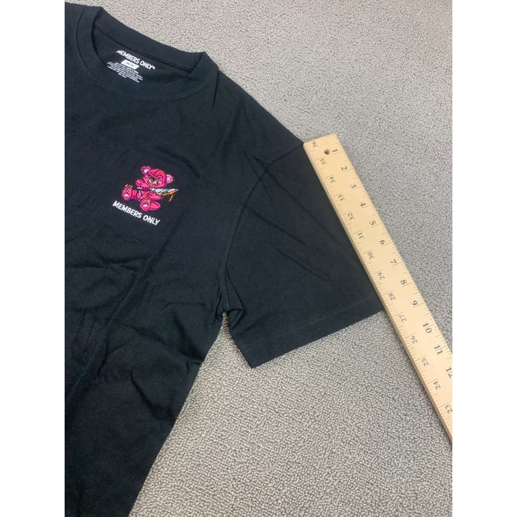 Members Only Graphic T Shirt Men M Embroidered Black Chest Logo Pink Bear Knife