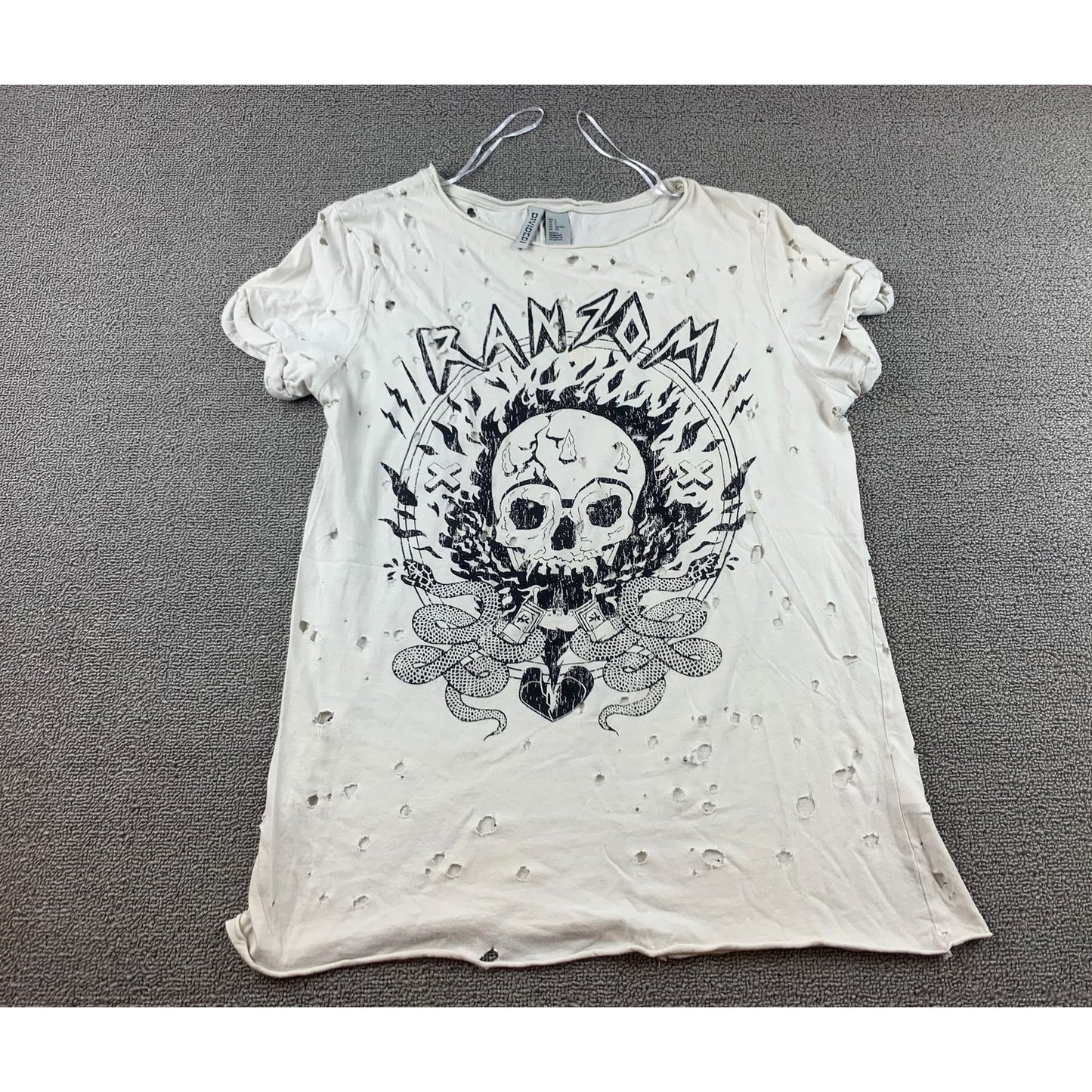 H&M Divided Skull T Shirt Woman's Small White Rock And Roll Snakes Graphic T