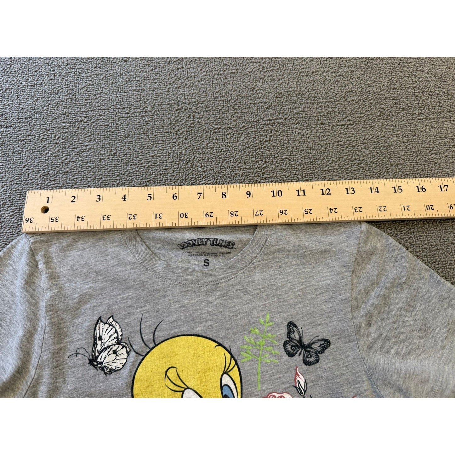 Tweety Bird Looney Tunes Womans Small Gray Short Sleeve T-Shirt