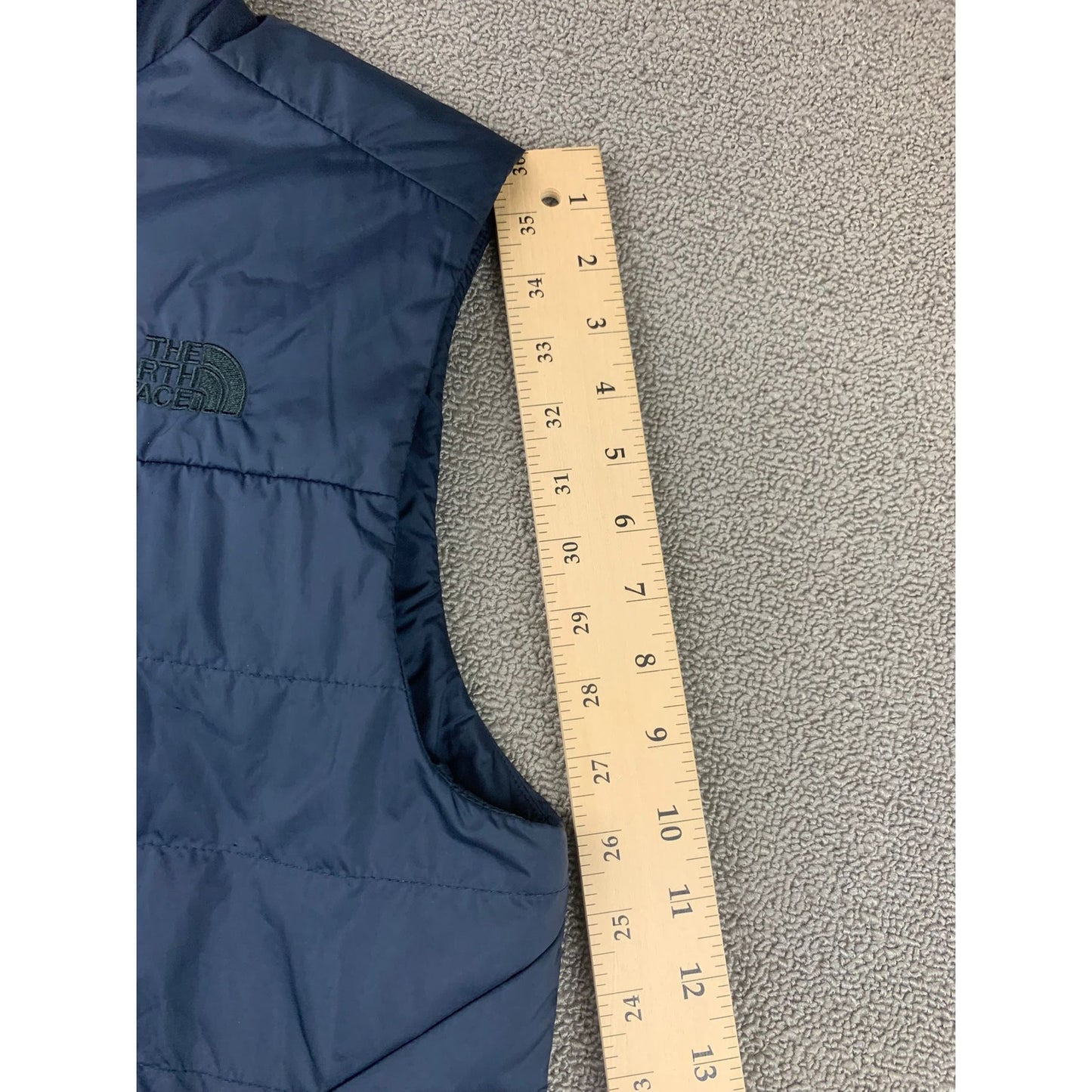The North Face Men's Medium Navy Blue Puffer Vest Jacket
