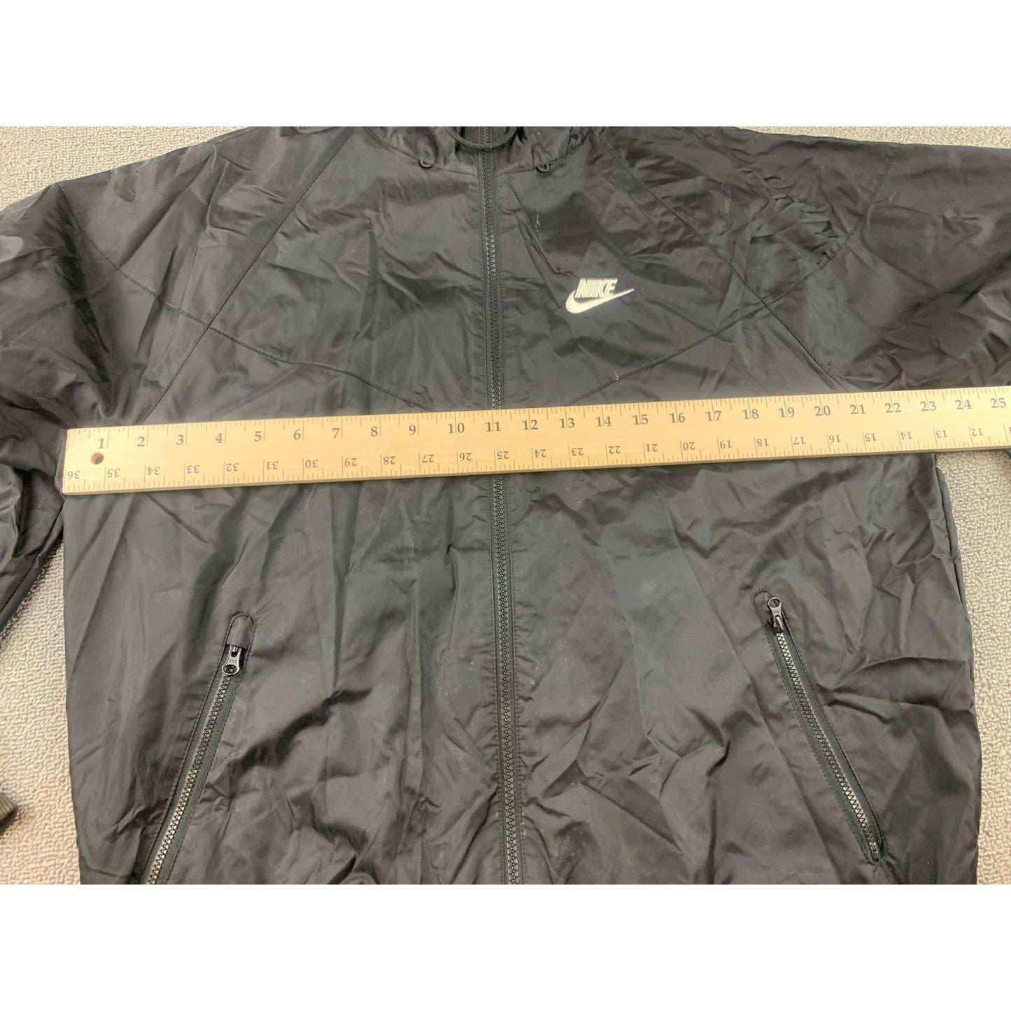 Nike Men's Small Sportswear Windbreaker Jacket All Black Nylon Shell