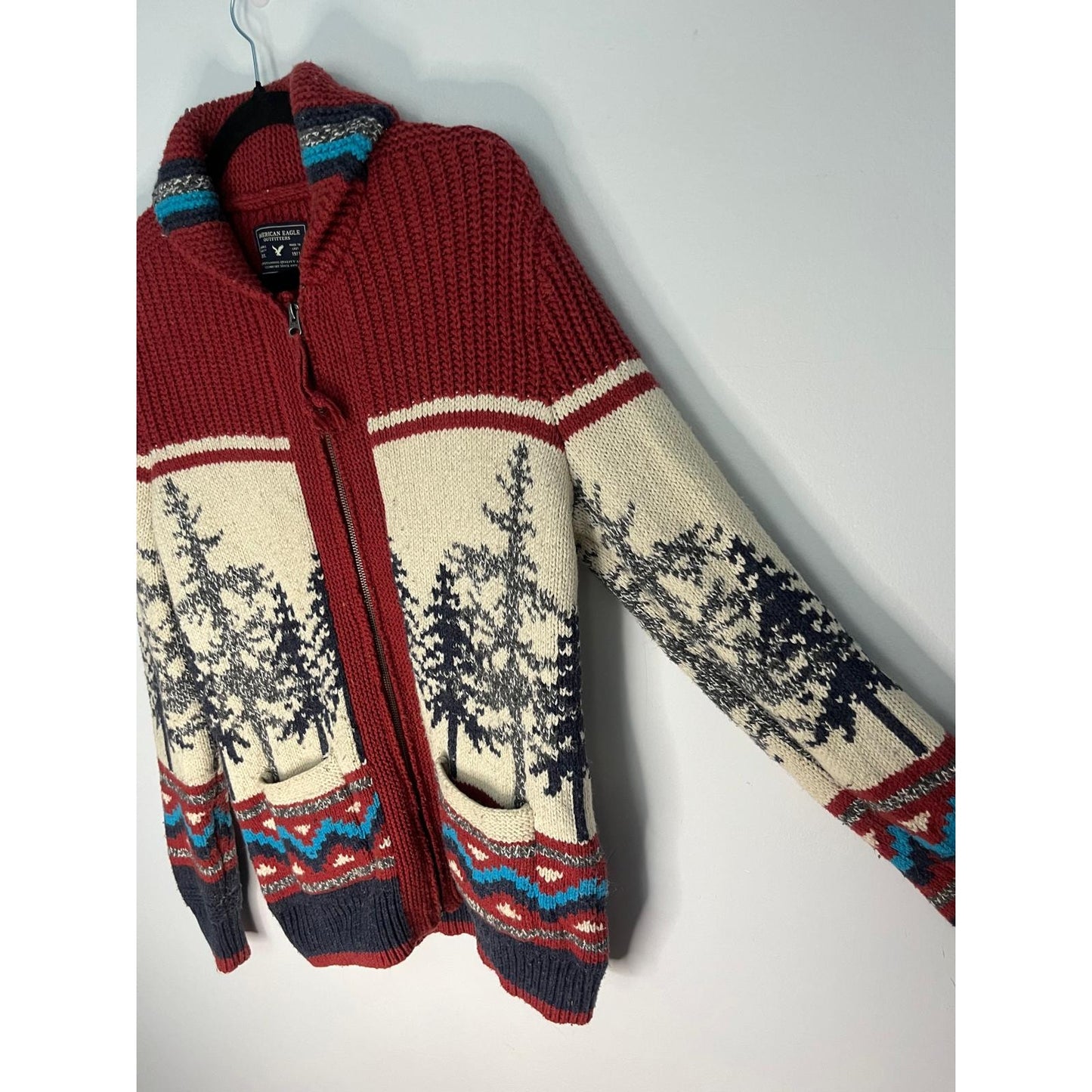 American Eagle Cardigan Women XS Knit Sweater Red Winter Fair Isle Zip Trees