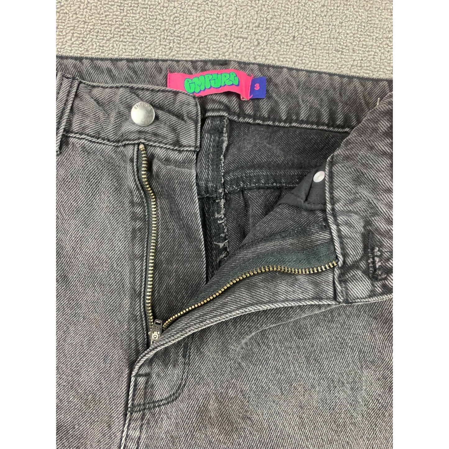 Empyre Denim Jeans Size 3 Black Faded Gray Embroidered Patches