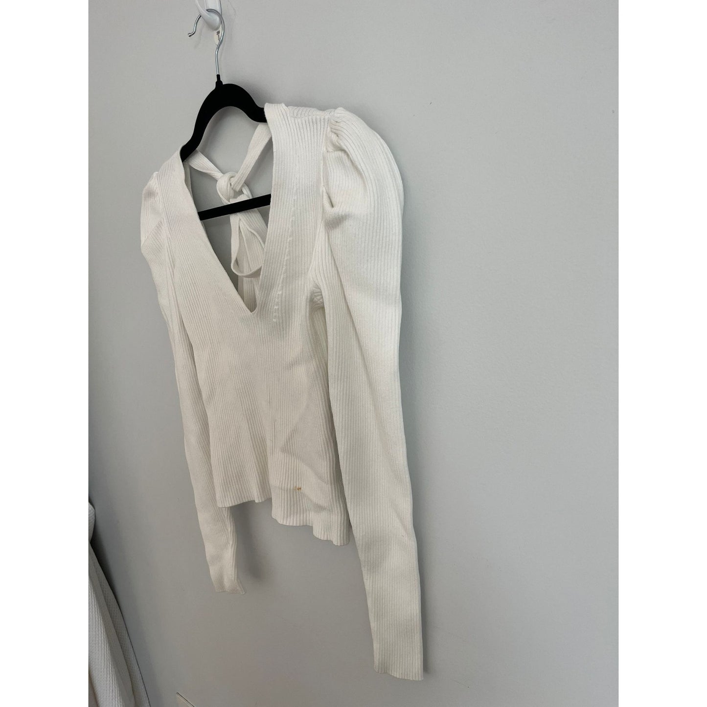 Ronny Kobo Top Women S White Ribbed Knit Puff Sleeve Tie Back Stretch V Neck