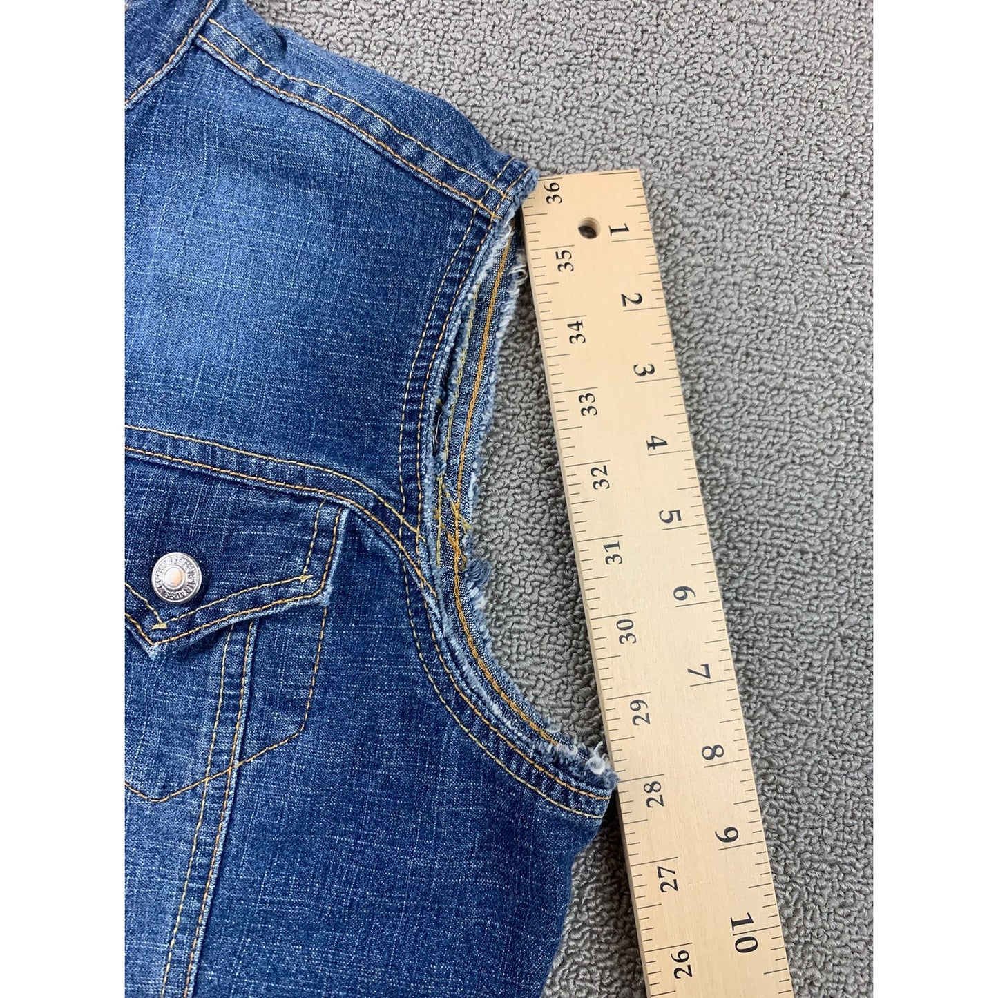 Levi's Easy Ryder Jacket Size M Blue Wash Trucker Denim Vest DIY Cut Off Sleeve