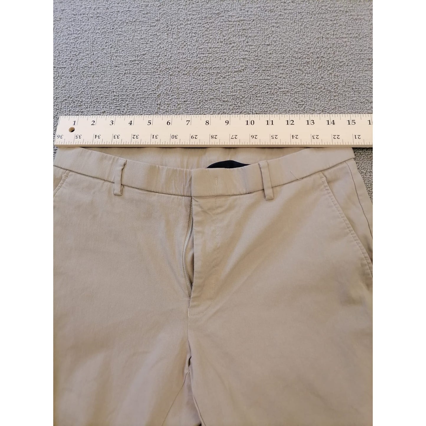 Tommy Hilfiger Male P 32W X 32L Stylish White Khaki Chino Pants