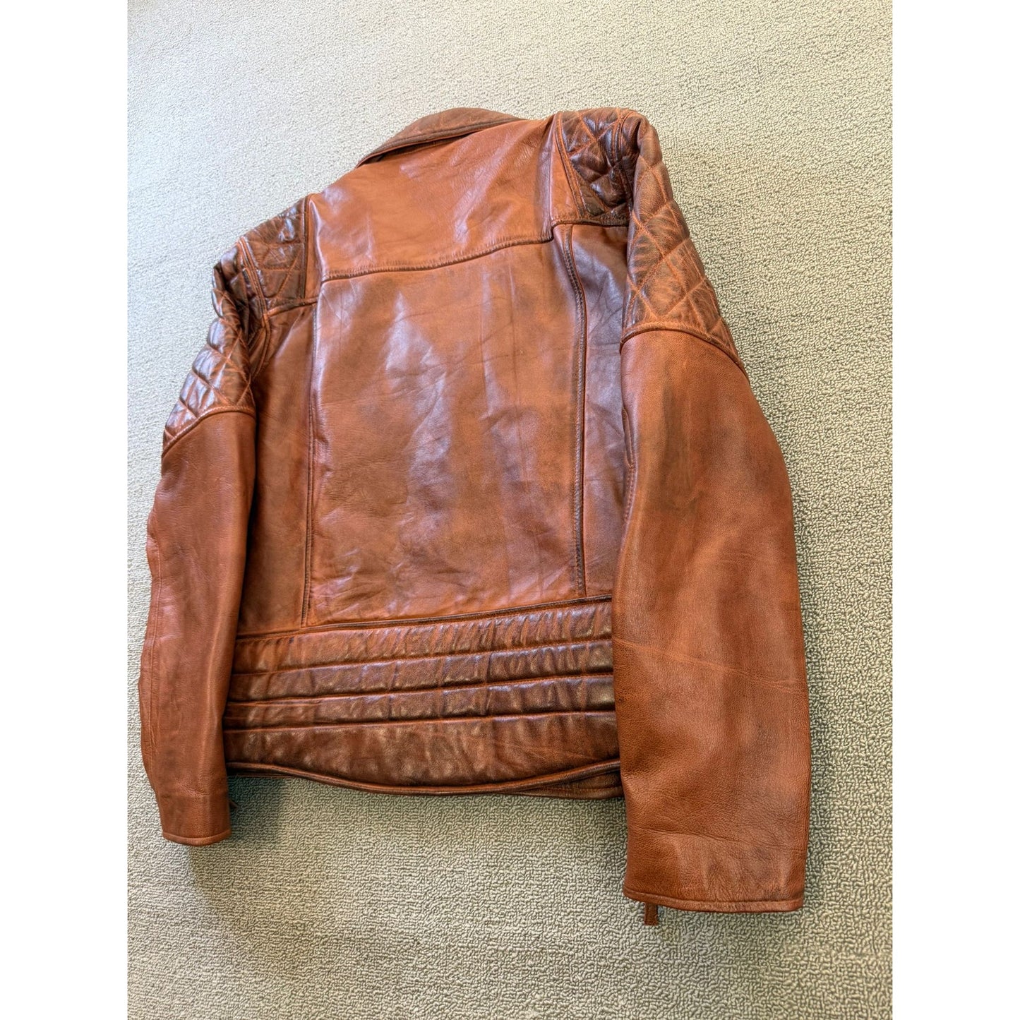 FZ Merchandise Large Men's Brown Leather Motorcycle Jacket Quilted Shoulders