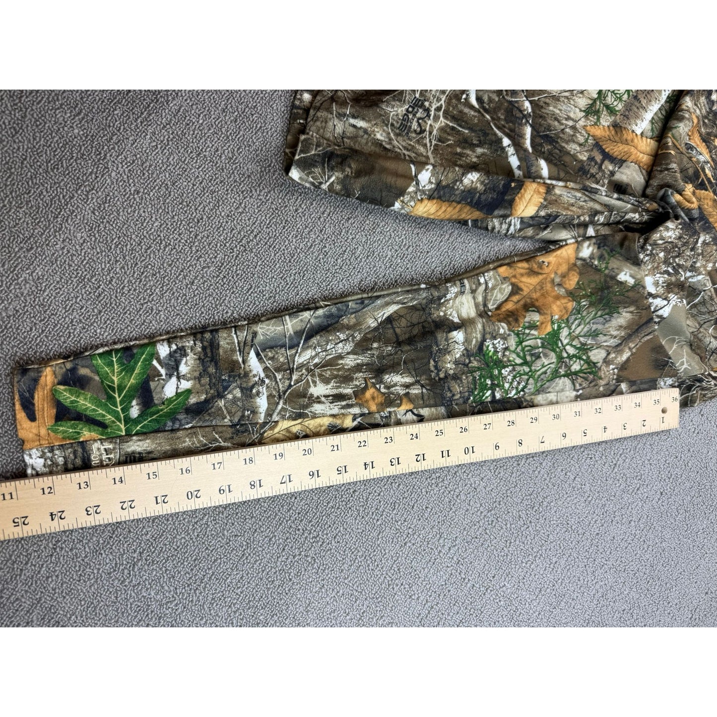 Lincoln Outfitters Men's Medium Real Rree Heavy Camouflage Hunting Quarter Zip