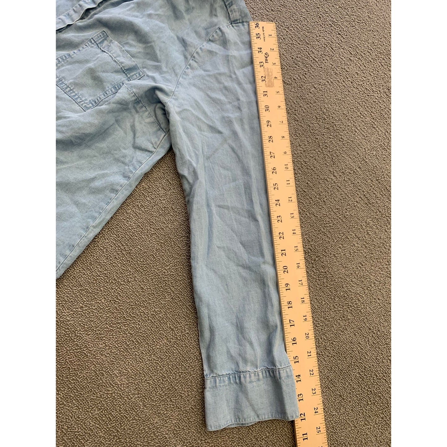 SPLENDID Women Large Blue Denim Button Up Shirt