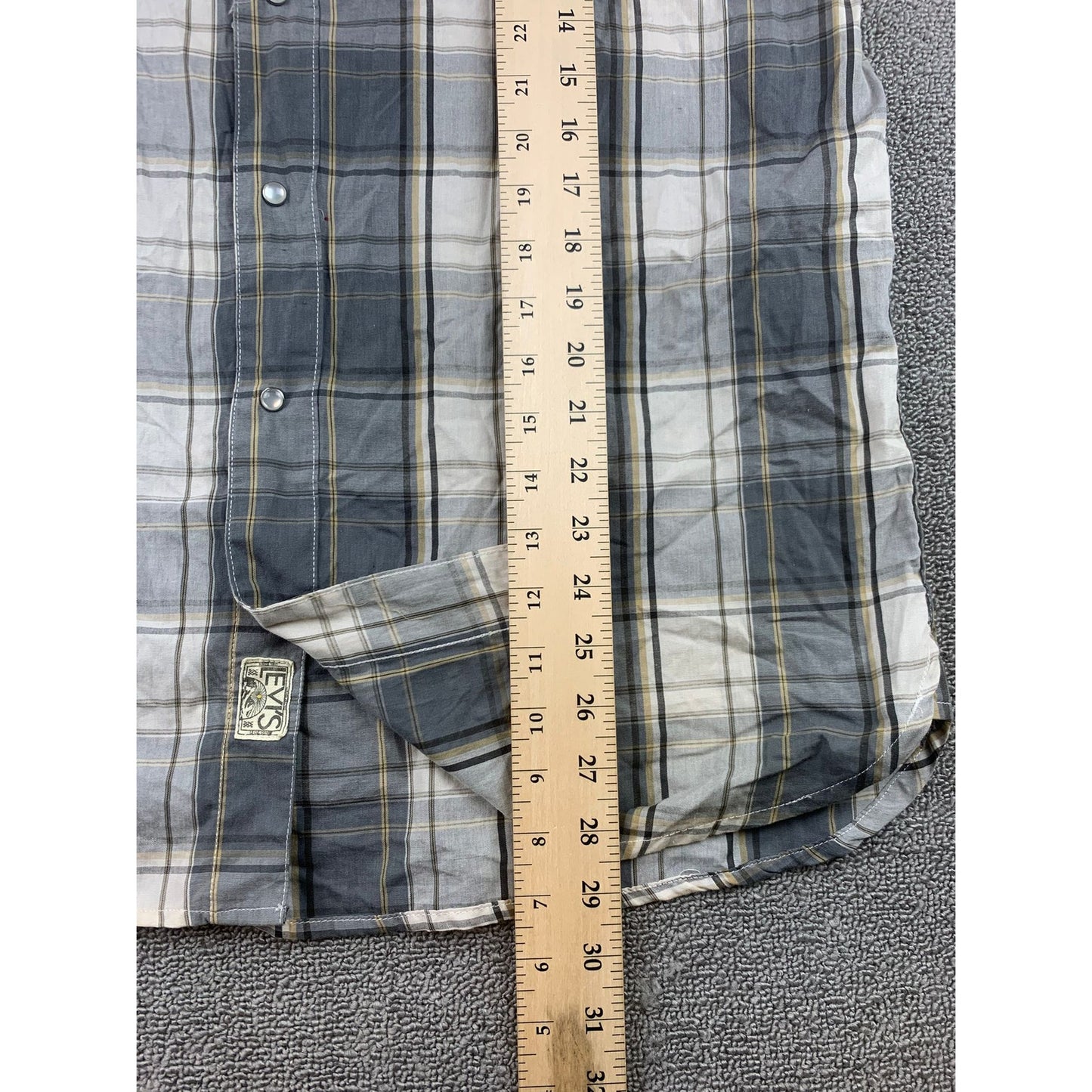 Levi’s Western Snap Shirt Men's L Gray Plaid Short Sleeve Pearl Snaps