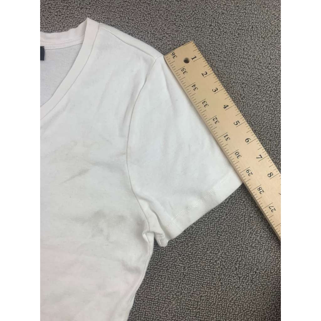 Forever 21 Women 1X White Plus Montauk Tennis Club Tee V Neck Crop Graphic Shirt