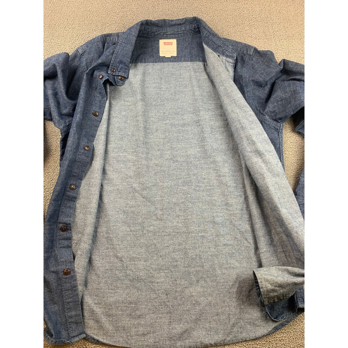 90s Vintage Levi’s Work Shirt Men's Large Blue Chambray Button-up