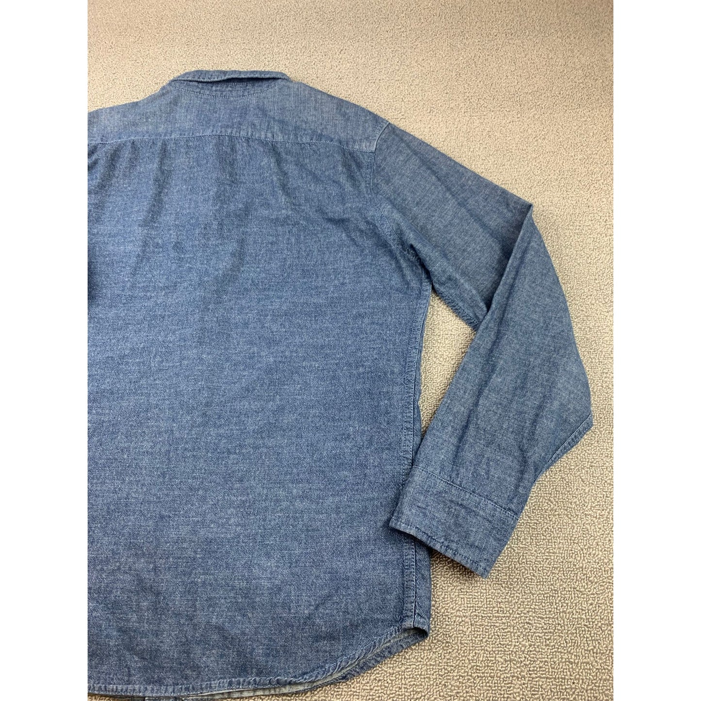 90s Vintage Levi’s Work Shirt Men's Large Blue Chambray Button-up