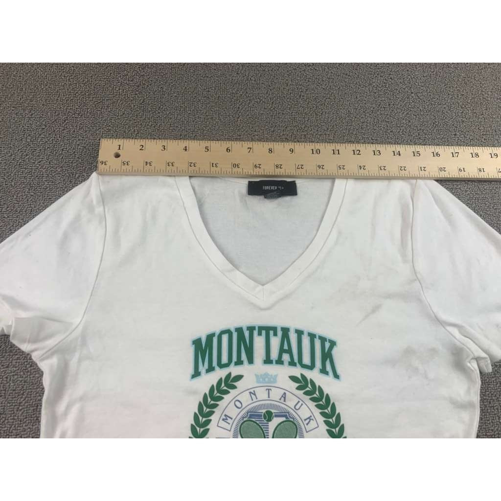 Forever 21 Women 1X White Plus Montauk Tennis Club Tee V Neck Crop Graphic Shirt