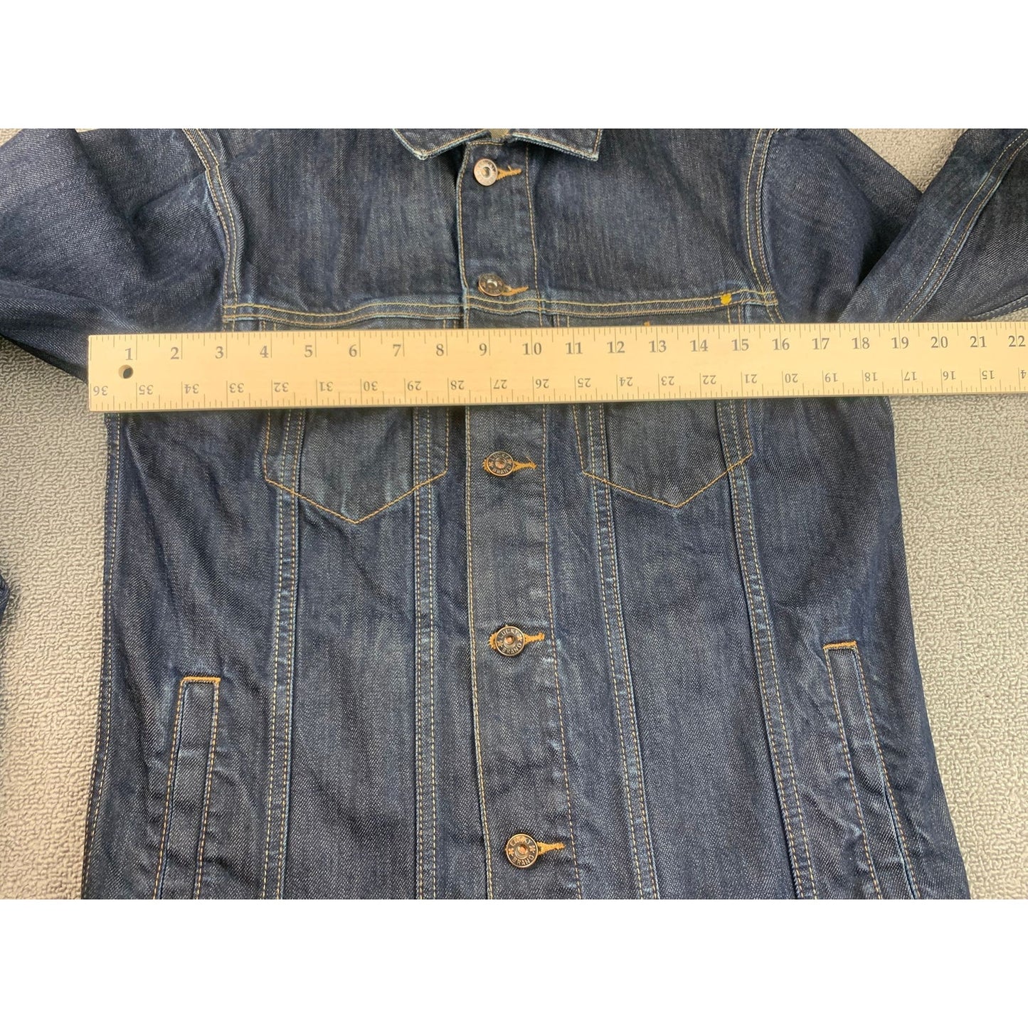 Lucky Brand Men’s Small Lakewood Blue Denim Jacket Trucker Style Button Up