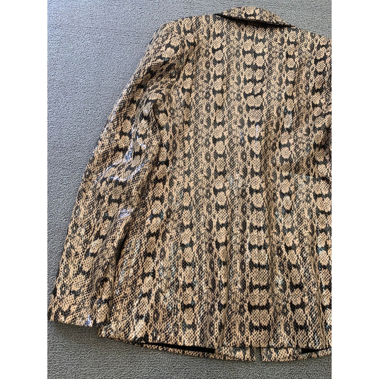Danielle Bernstein Women's M Snake Print Tan Brown Black Blazer Faux Snake Skin