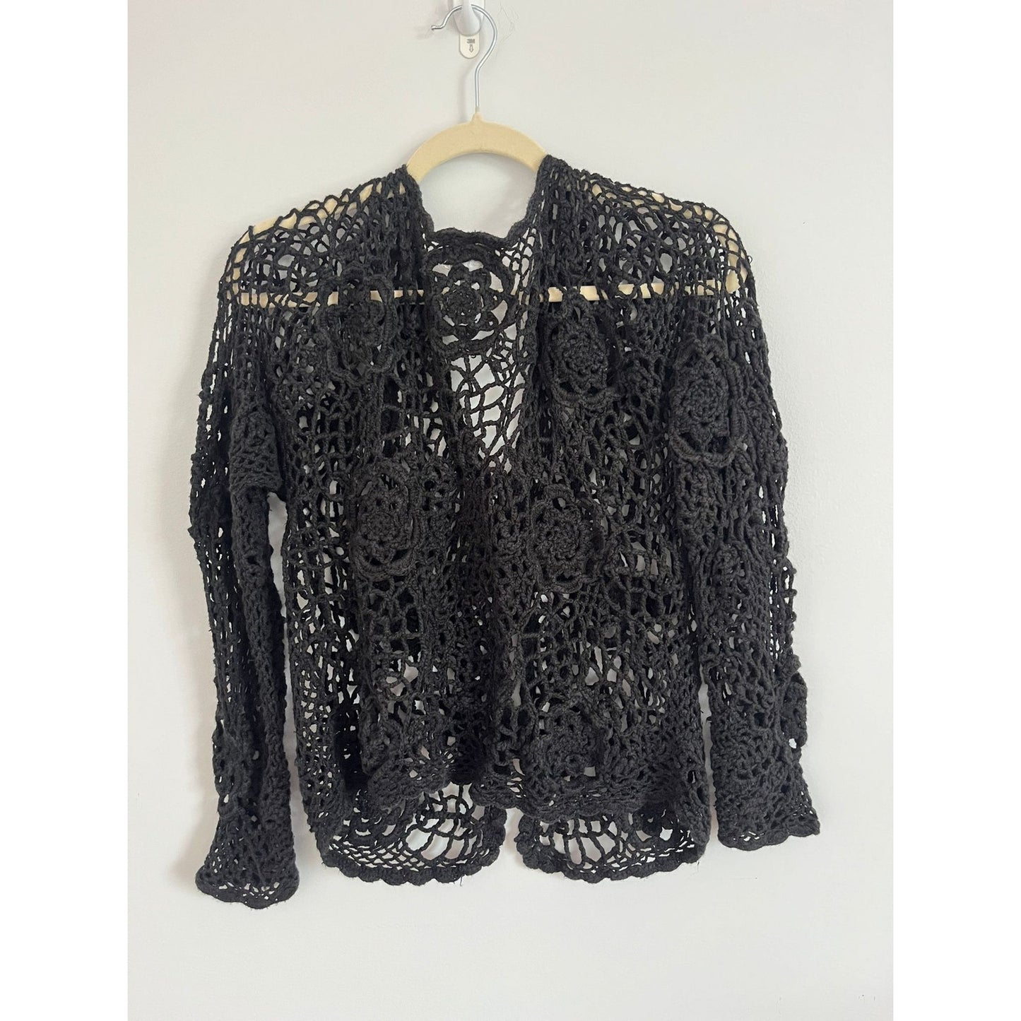 Henri Bendel Cardigan Women Size M Black Open Crochet Knit Button Front Vintage