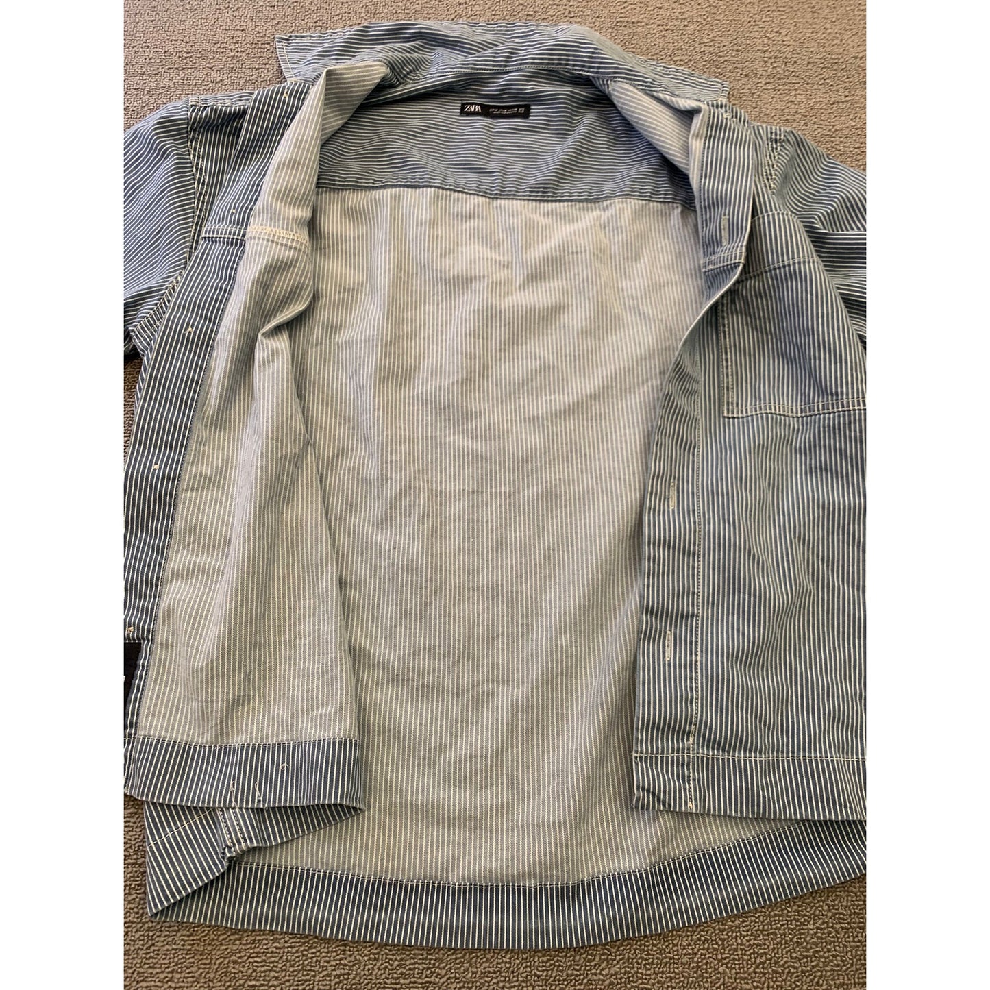 Zara Men's Medium Blue Striped Short Sleeve Button Up Work Shirt