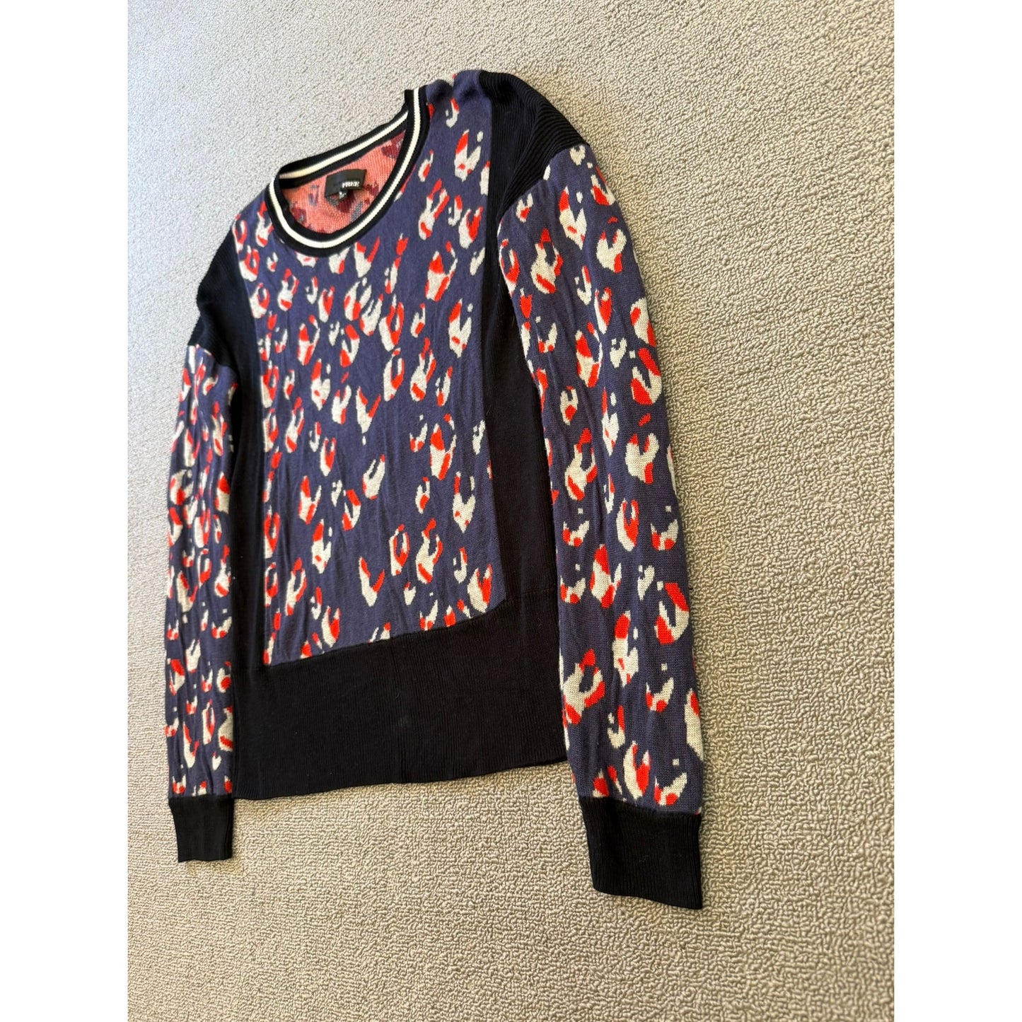 Aritzia Wilfred Free Women's Leopard Print Sweater Size S Crew Neck Long Sleeve