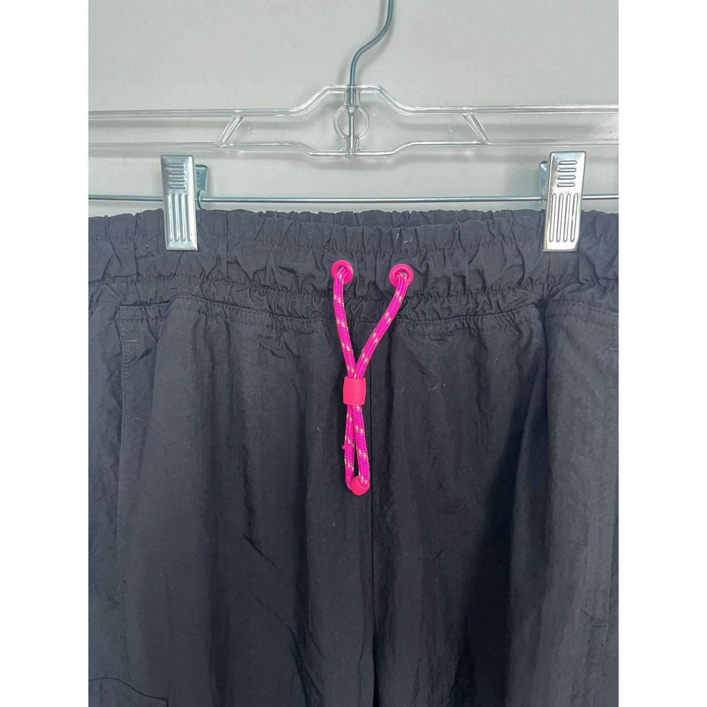 Nike Cargo Pants Women XS Black Nylon Elastic Waist Pockets Jogger Style