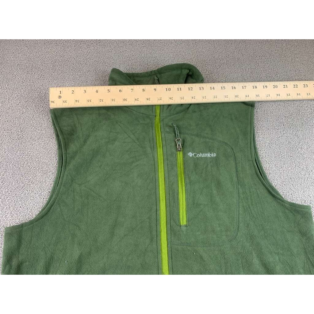 Columbia  Mens L Green Fleece Vest Full Zip Chest Pocket Hiking Outdoor