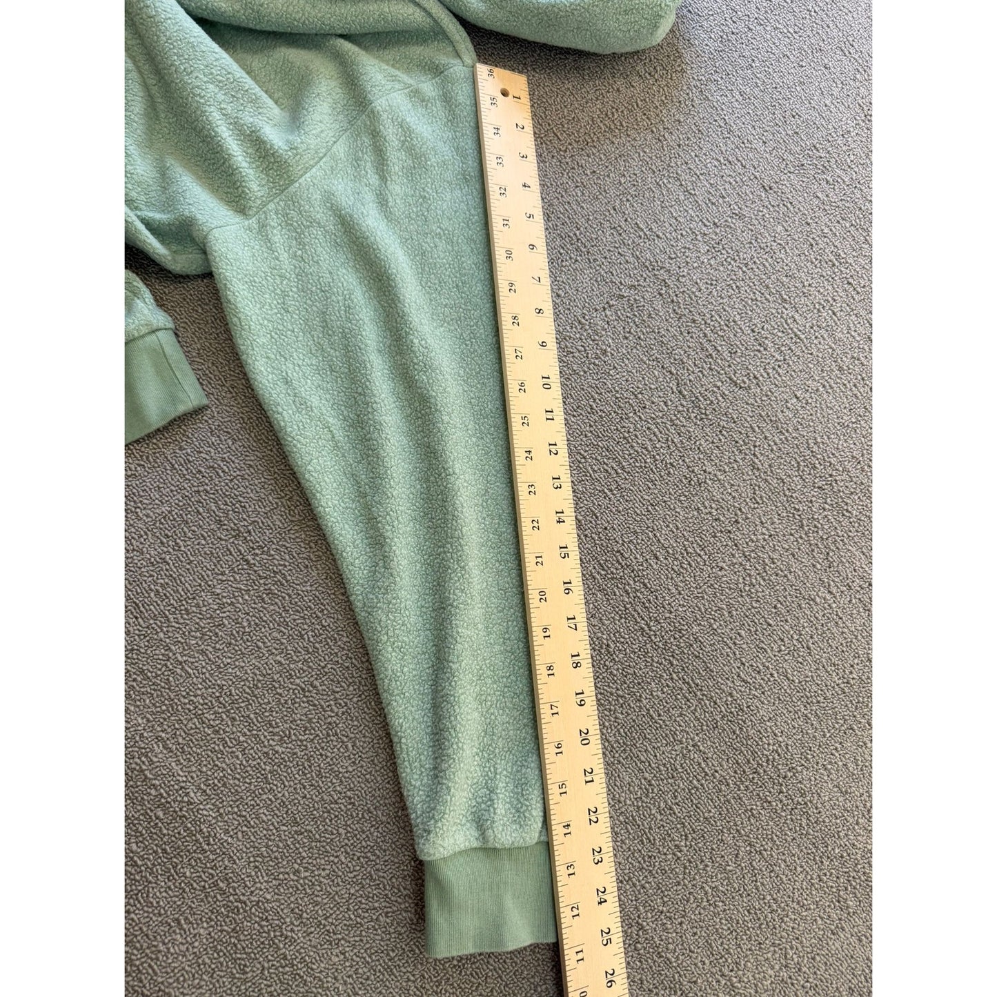 Feat Women's M Light Green Hoodie Sweatshirt Cozy & Comfort Wear