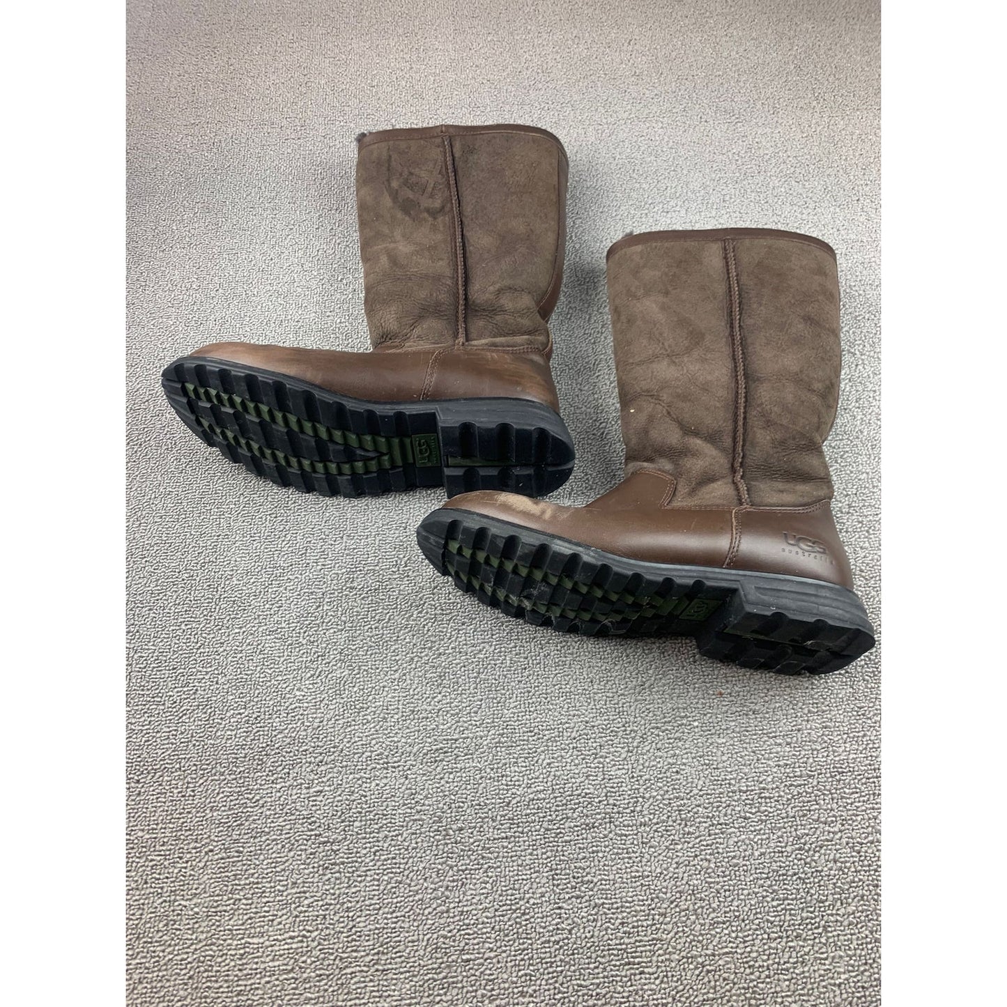 UGG Men's 9 Brown Leather Shearling Winter Boots
