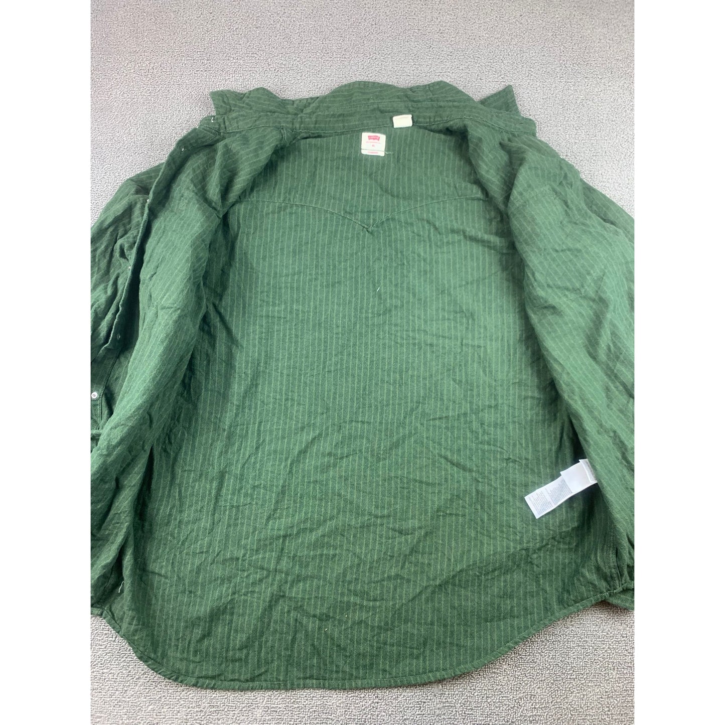 Levi's Men's Size XL Flannel Western Shirt with Green Stripes and Pearl Snaps