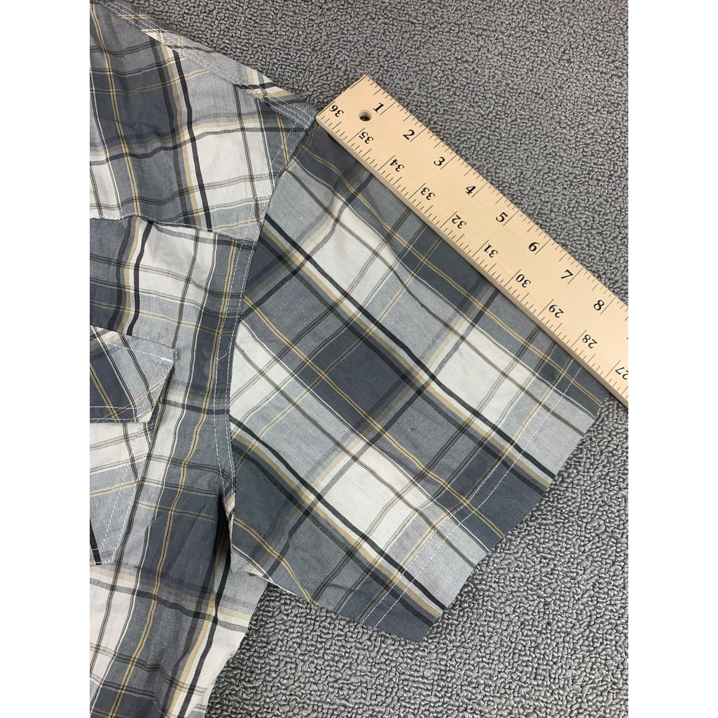 Levi’s Western Snap Shirt Men's L Gray Plaid Short Sleeve Pearl Snaps