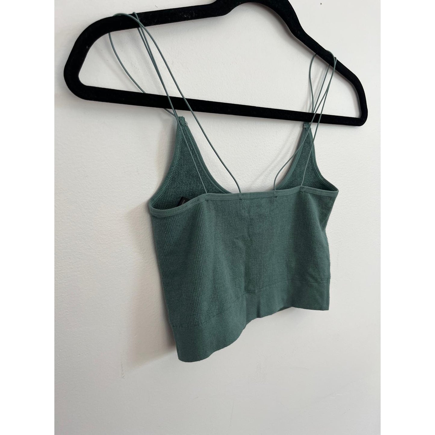 Out From Under Crop Tank Top Women S Green Ribbed Minimalist Y2K